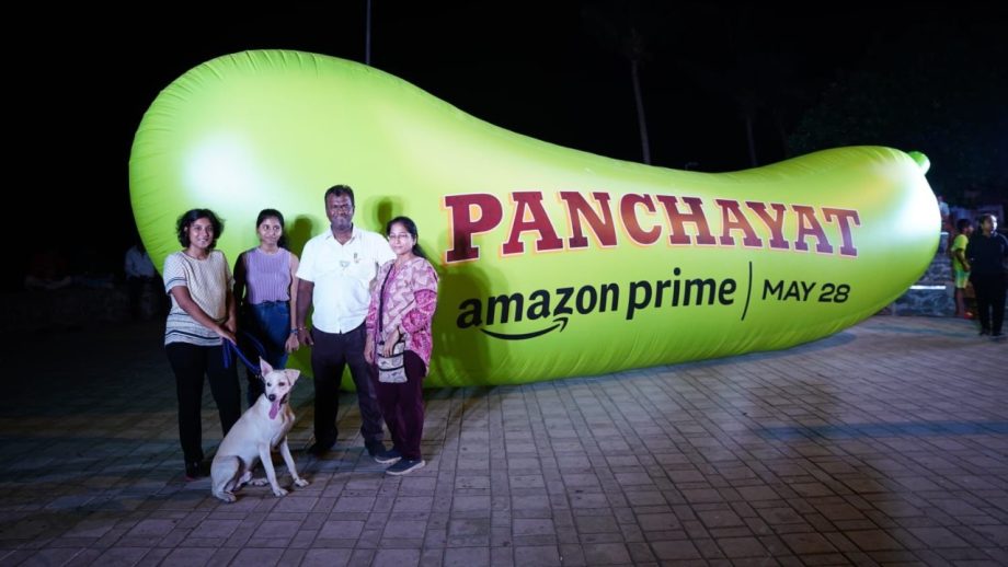 साधारण लेकिन कमाल का है लौकी मार्केटिंग कैंपेन!  पंचायत के मेकर्स ने सीजन 3 के लिए दर्शकों के बीच बढ़ाई उत्सुकता