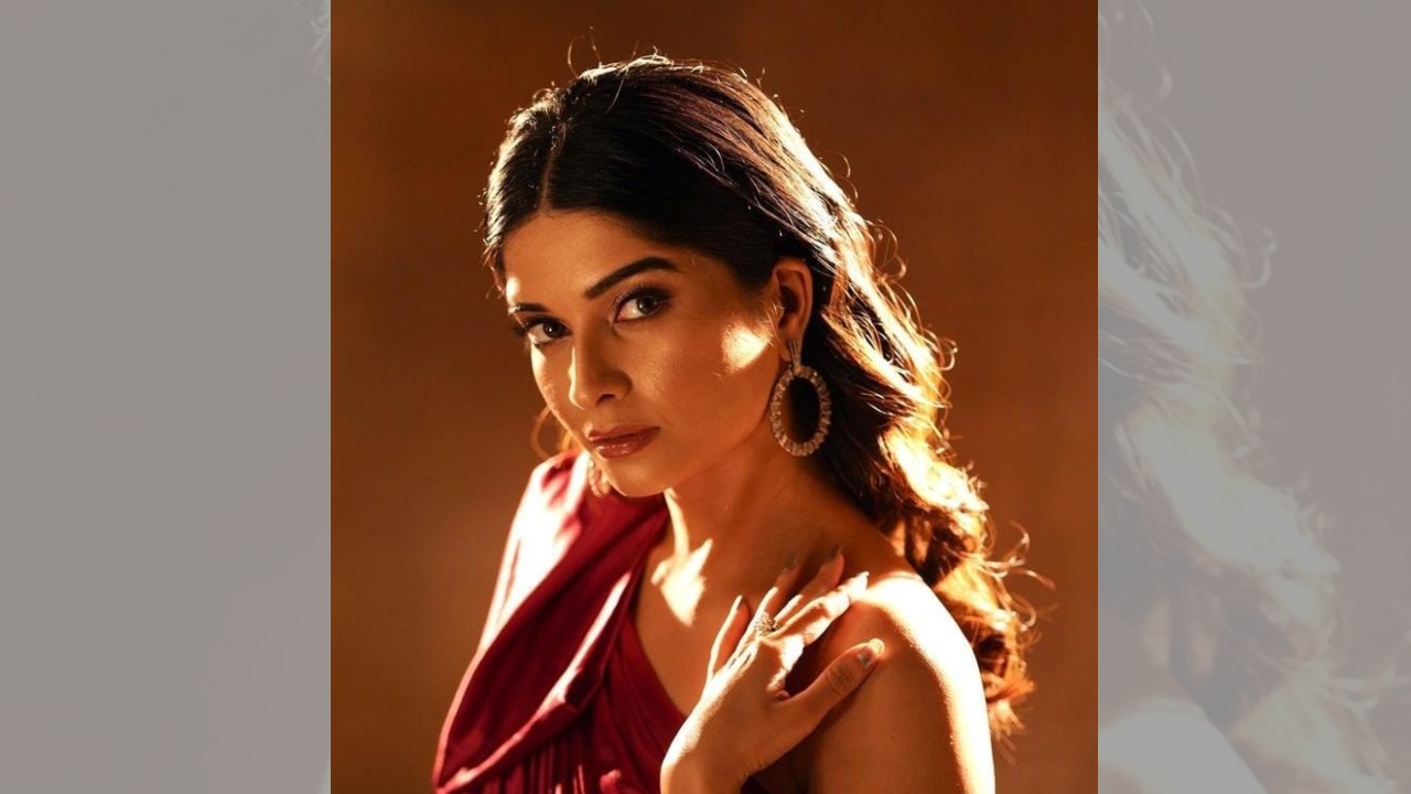 स्टार प्लस के शो ‘गुम है किसी के प्यार में’ की भाविका शर्मा उर्फ ​​सावी ने ईशान और सावी पर प्यार बरसाने के लिए दिया ईश्वी फैंस को धन्यवाद!