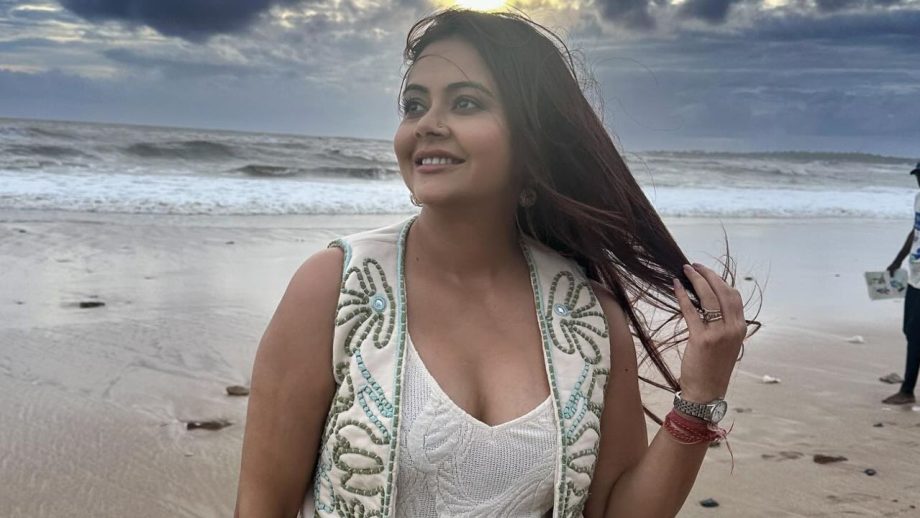 Devoleena Bhattacharjee Pregnancy: टीवी की गोपी बहू बनने वाली है मां? नई तस्वीरों में दिखा बेबी बंप Devoleena Bhattacharjee Pregnancy: टीवी की गोपी बहू बनने वाली है मां? नई तस्वीरों में दिखा बेबी बंप