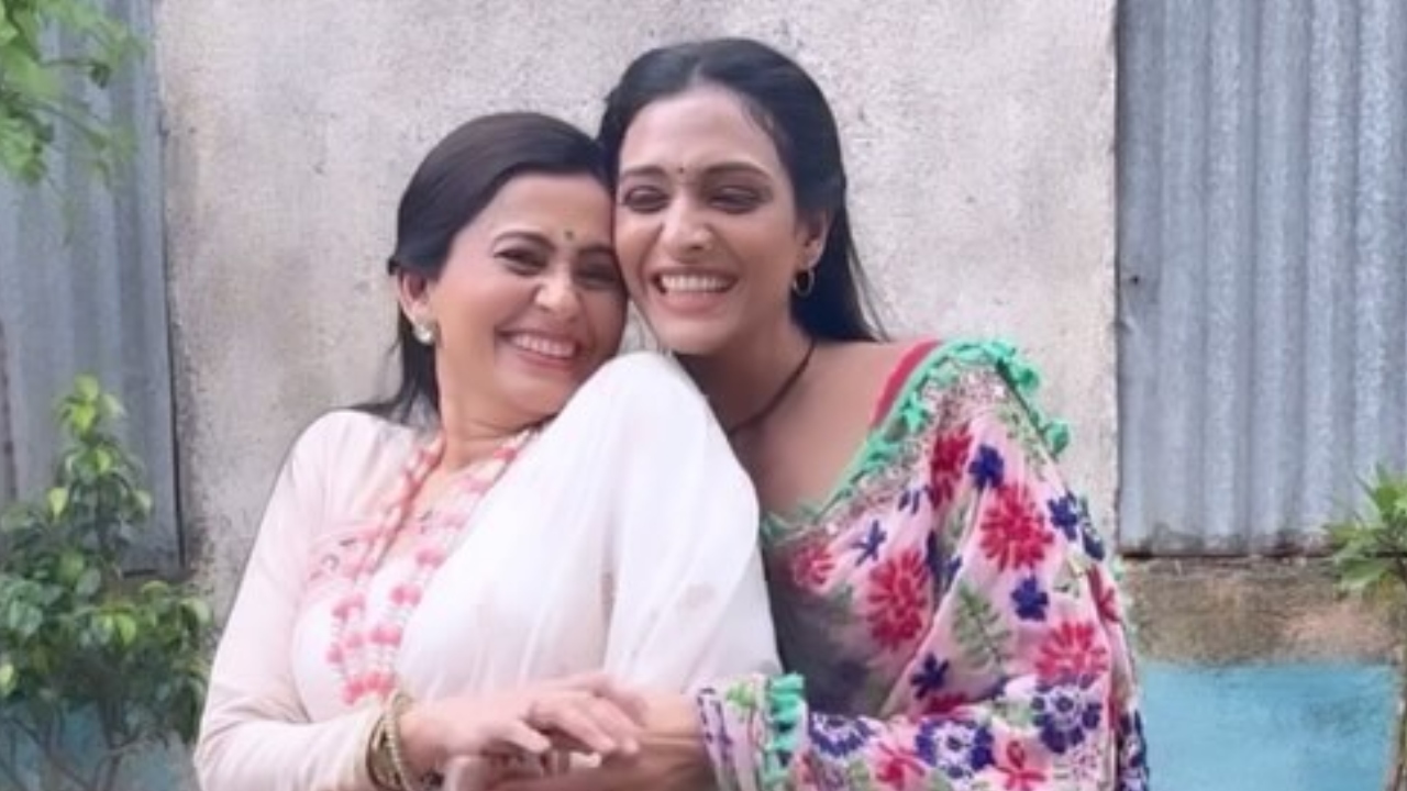 भाग्य लक्ष्मी की सास-बहू ने जमकर की मस्ती, ऐश्वर्या खरे और स्मिता बंसल का वीडियो वायरल