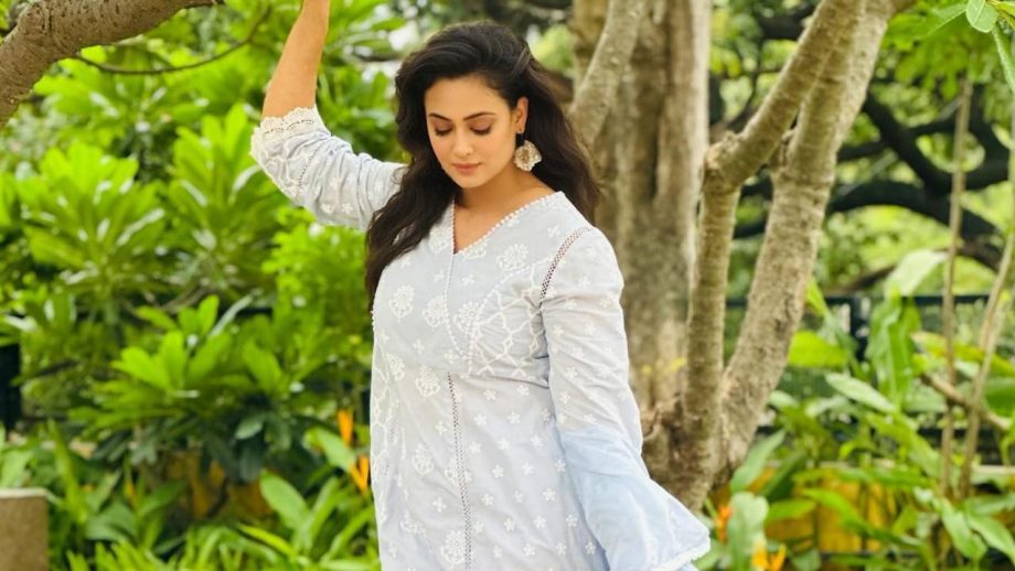 श्वेता तिवारी के सिंपल लुक पर कुर्बान हुए यूजर्स, देखें सबूत श्वेता तिवारी के सिंपल लुक पर कुर्बान हुए यूजर्स, देखें सबूत