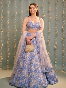 सचिन तेंडुलकर की लाडली बेटी सारा तेंदुलकर ने लहंगे में बिखेरा ग्लैमर