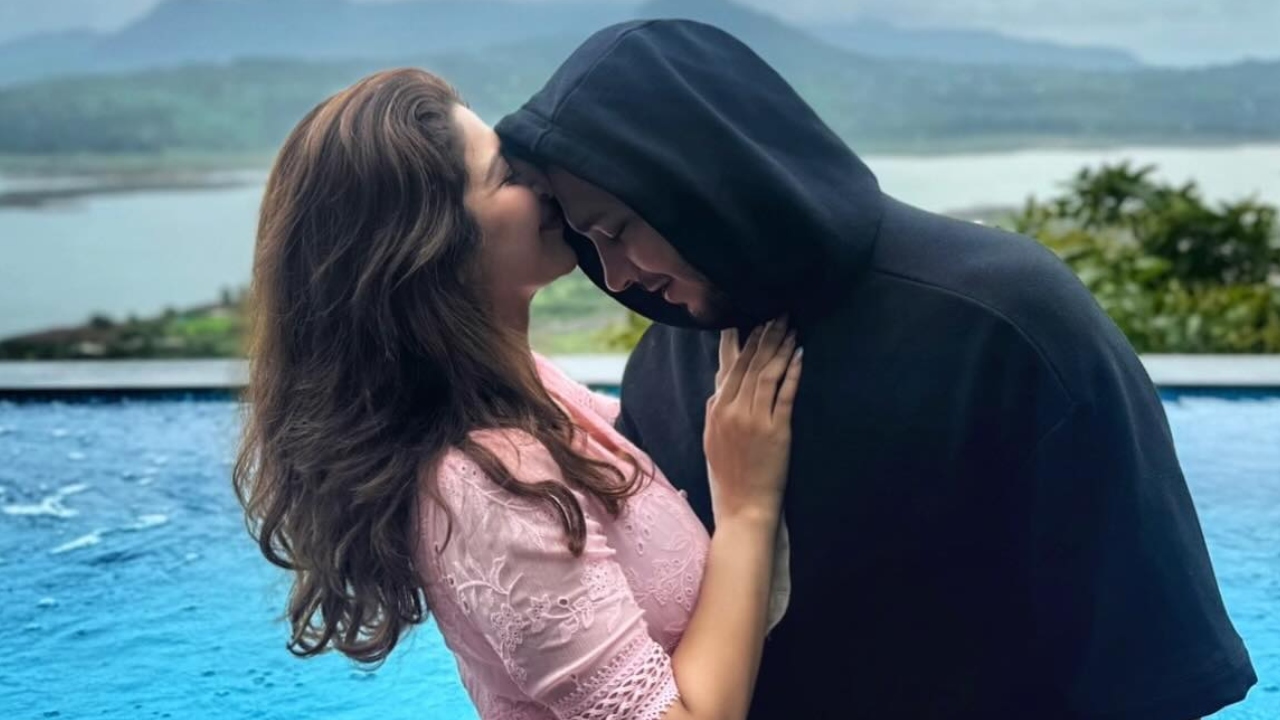 कुदरत की गोद में पति संग रोमांटिक हुई ‘देवो के देव महादेव‘ फेम Sonarika Bhadoria