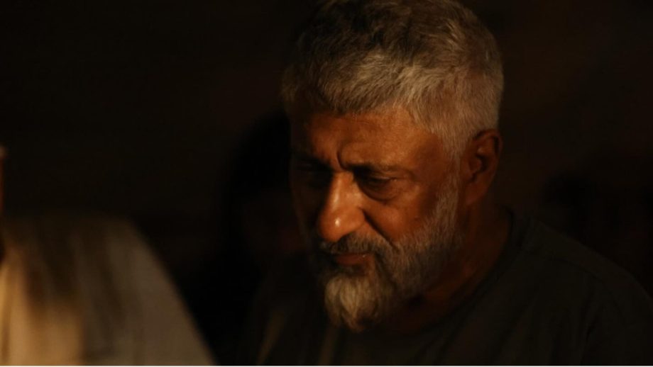 विवेक रंजन अग्निहोत्री ने द दिल्ली फाइल्स के सेट पर अपने भावनात्मक अनुभव के बारे में किया खुलासा विवेक रंजन अग्निहोत्री ने द दिल्ली फाइल्स के सेट पर अपने भावनात्मक अनुभव के बारे में किया खुलासा