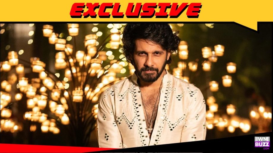 एक्सक्लूसिव: विराफ पटेल अप्लॉज एंटरटेनमेंट की गांधी में नजर आएंगे