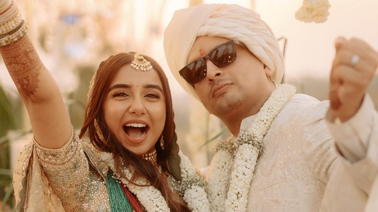 प्राजक्ता कोली और वृषांक खन्ना की शादी; सुंदर चित्र साझा करें