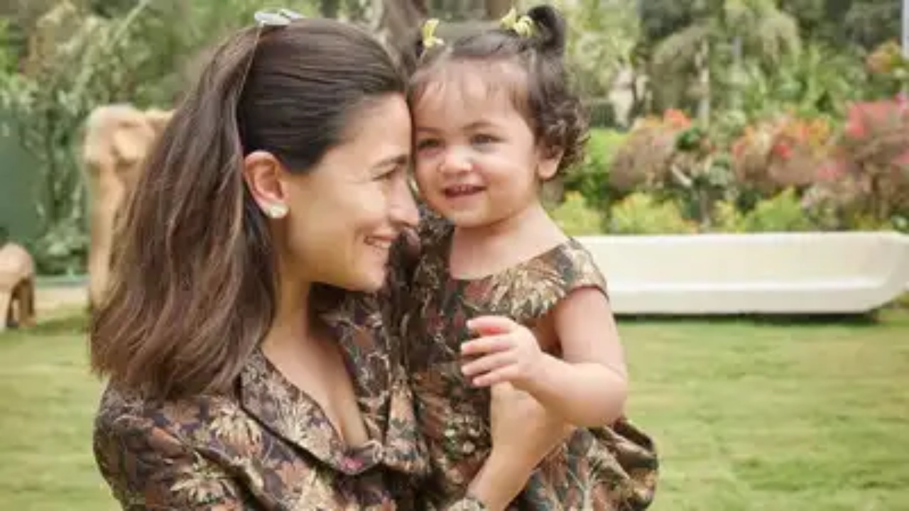 आलिया भट्ट ने सोशल मीडिया से हटाई राहा की तस्वीरें; फैंस हैरान हैं कि इसकी वजह क्या है