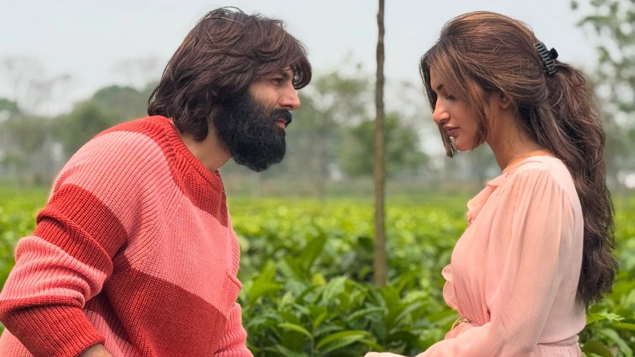 कार्तिक आर्यन ने श्रीलीला से कहा ‘तू मेरी जिंदगी है’; शूट से बीटीएस तस्वीर साझा की