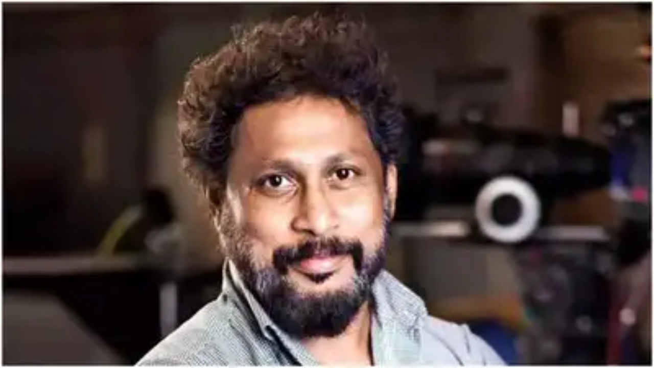 शूजीत सरकार का कहना है कि जब तक फिल्म निर्माता अपनी फीस कम नहीं करते, तब तक वे लोकप्रिय अभिनेताओं से संपर्क करना बंद कर देंगे