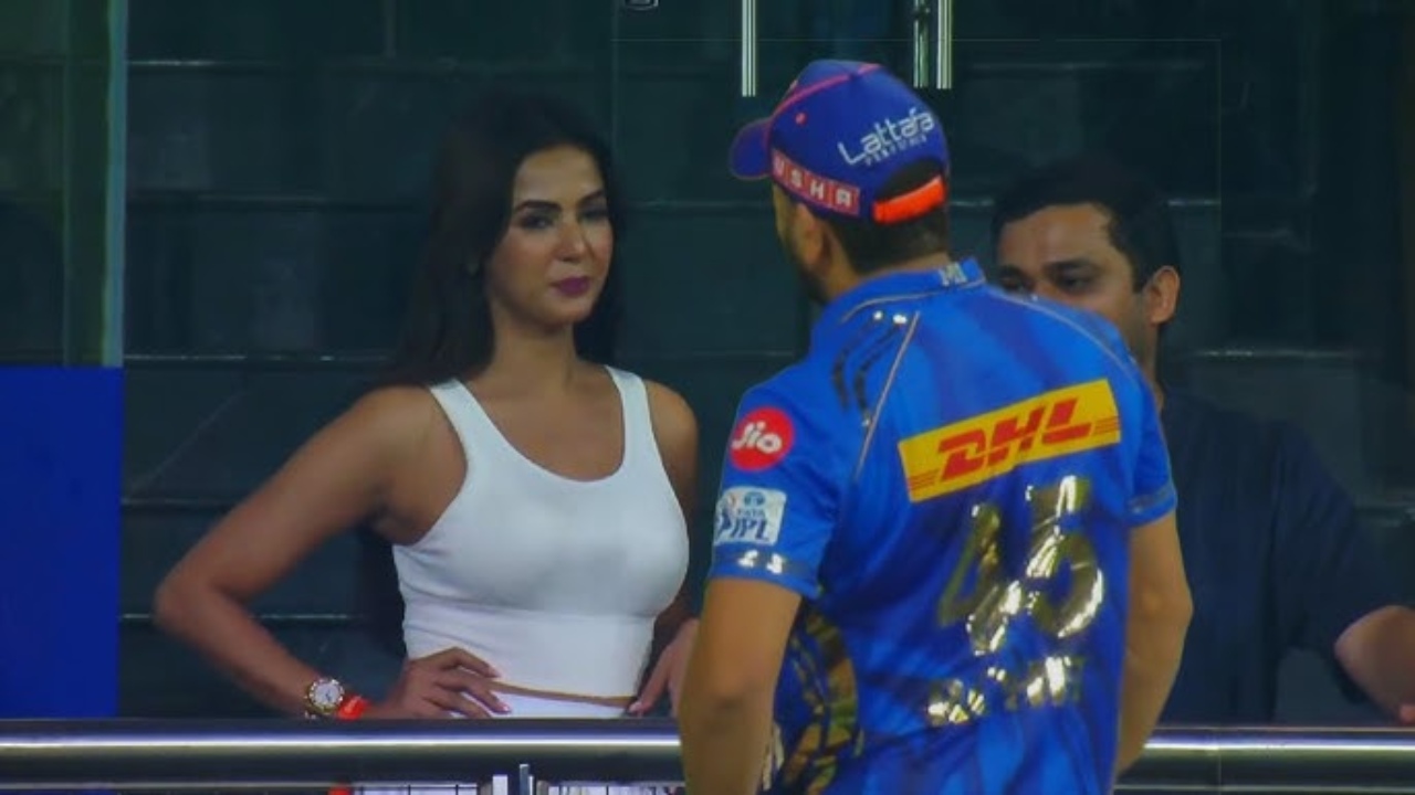 आईपीएल मैच में सोनल चौहान की मौजूदगी से मची हलचल; प्रशंसकों को याद आई ‘जन्नत 2’