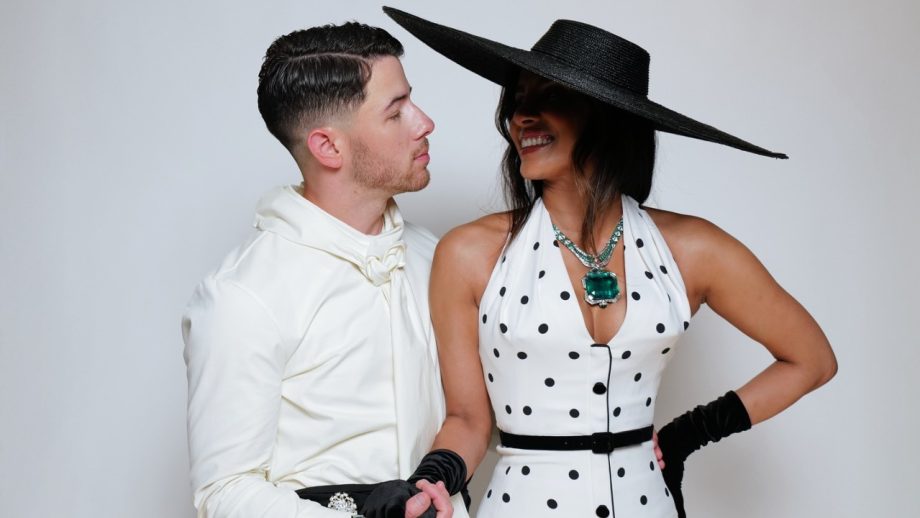 एक पिक्चर-परफेक्ट मदर्स डे: निक जोनास ने प्रियंका चोपड़ा और बेटी के साथ मनाया