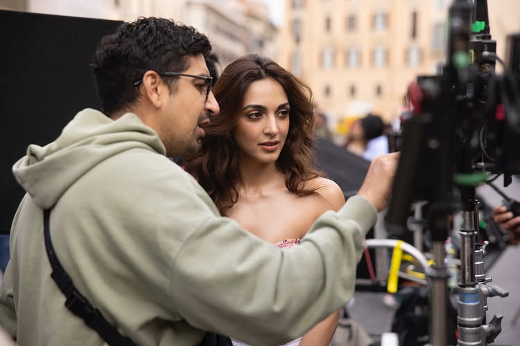 अयान मुखर्जी की 'वॉर 2': जूनियर एनटीआर, ऋतिक और कियारा के साथ स्पाई-वर्स की अगली ब्लॉकबस्टर तैयार है! 57602