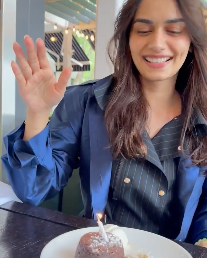 मानुषी छिल्लर का जन्मदिन समारोह 33 घंटे और 30 मिनट तक चला; पोस्ट देखें 57510