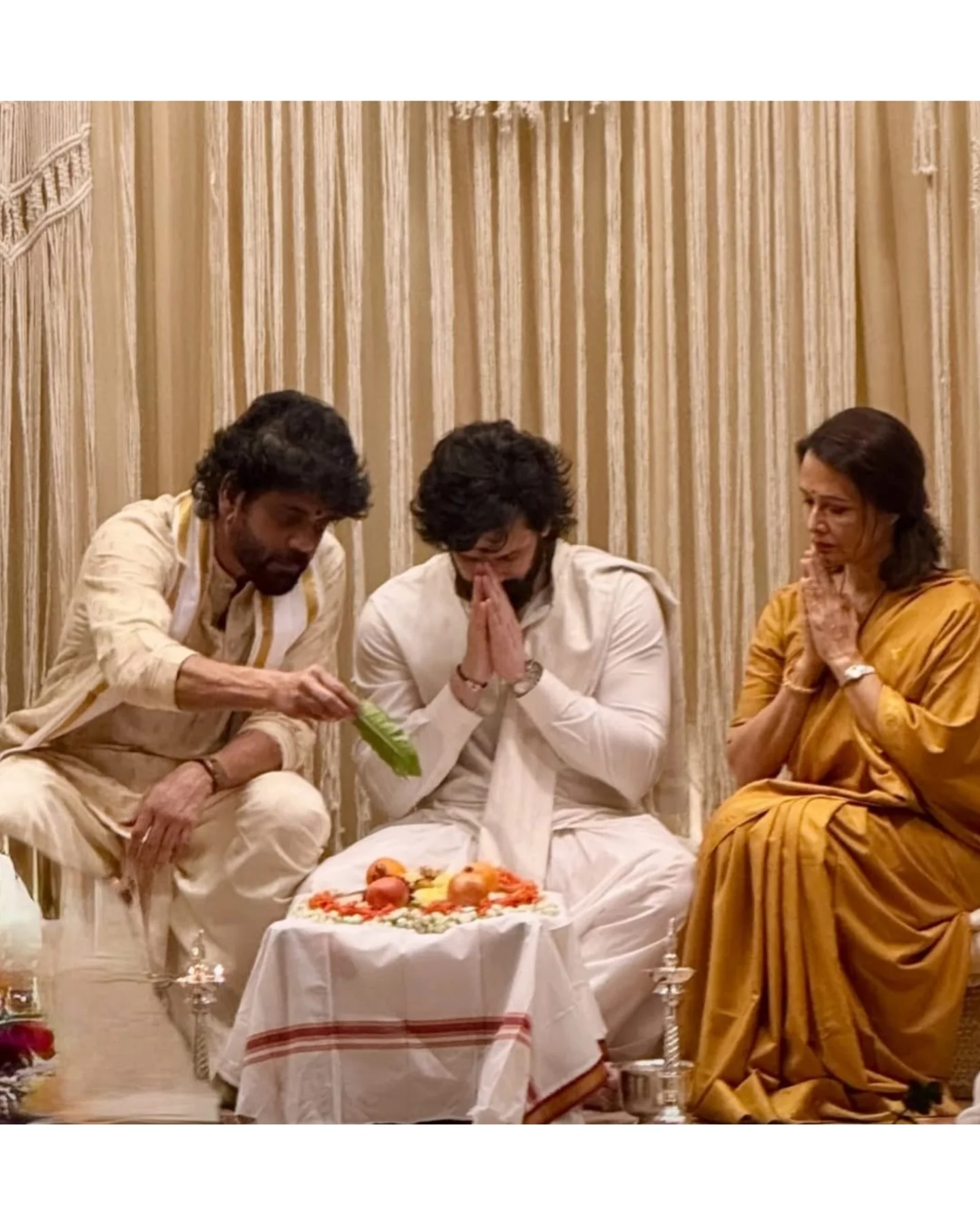 अखिल अक्किनेनी ने लंबे समय से अपनी गर्लफ्रेंड रहीं जैनब रावदजी से शादी कर ली है 57893