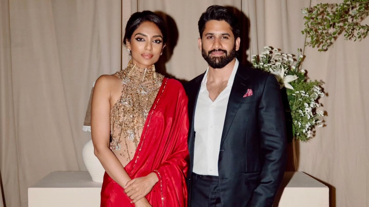 अखिल के रिसेप्शन में शोभिता धूलिपाला खून की लाल साड़ी में नजर आईं