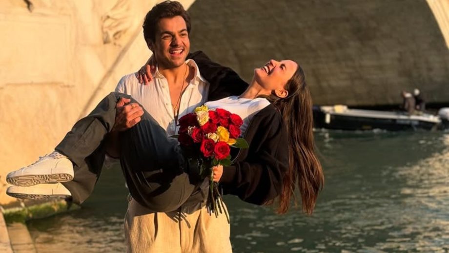 क्या आशीष चंचलानी ने एली अवराम के साथ अपने रोमांस की पुष्टि की? उनके नवीनतम पोस्ट पर प्रशंसकों की प्रतिक्रियाएं आ रही हैं