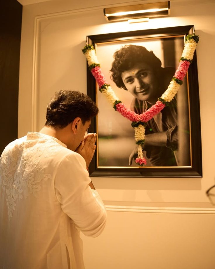 आलिया भट्ट ने पारिवारिक पलों से भरी नवंबर की दिल छू लेने वाली फोटो डंप साझा की 61111