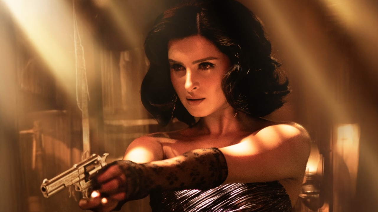 टॉक्सिक: रेबेका के रूप में तारा सुतारिया उग्र और विंटेज हैं