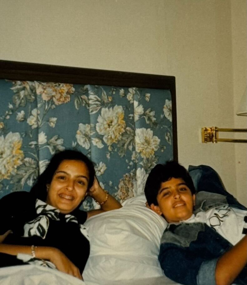 सुनैना रोशन ने ऋतिक रोशन के 52वें जन्मदिन पर उनकी बचपन की अनदेखी तस्वीरें साझा कीं 61670