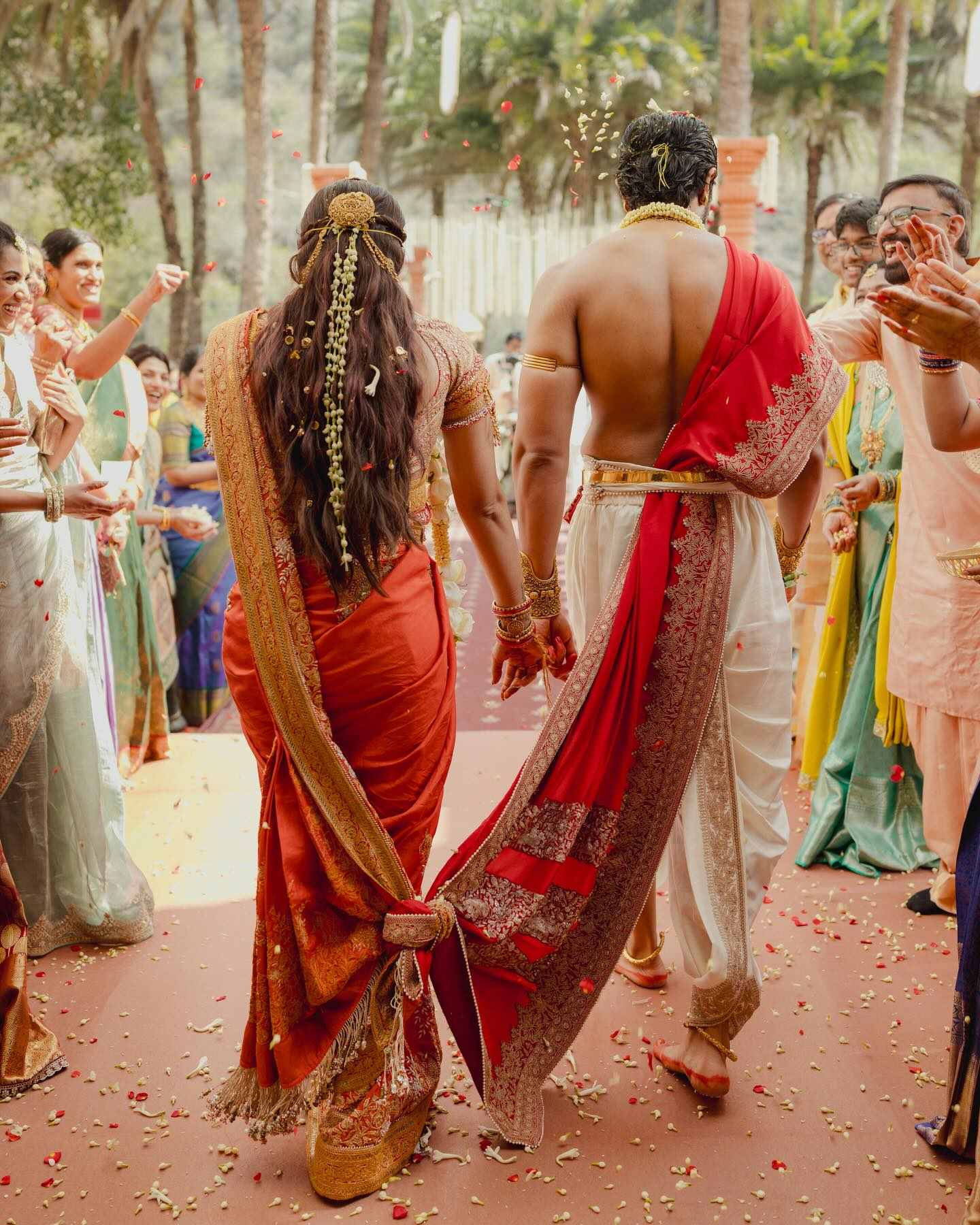 शादी के बाद रश्मिका मंदाना ने विजय देवरकोंडा के साथ पहली झलक साझा की, कहा, "मैं इस आदमी पर एक किताब लिख सकती हूं" 62439