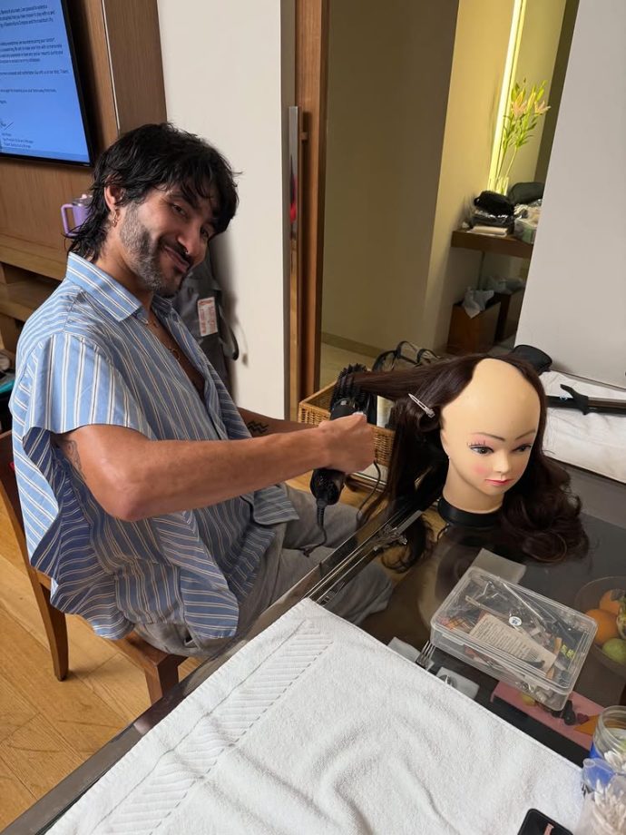 नोरा फतेही, जान्हवी कपूर से लेकर तृप्ति डिमरी तक: बॉलीवुड सेलेब्स ने स्टाइलिस्ट मार्से पेड्रोज़ो के निधन पर शोक जताया 62704