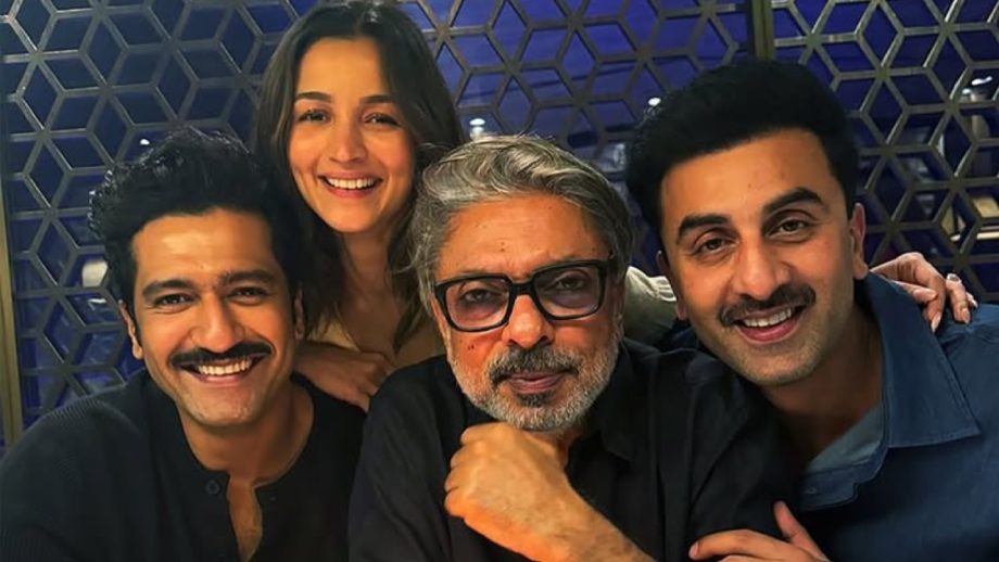 ‘लव एंड वॉर’ के सेट पर क्रू मेंबर की मौत; संजय लीला भंसाली की टीम ने 40 लाख रुपये का मुआवज़ा देने की पेशकश की।